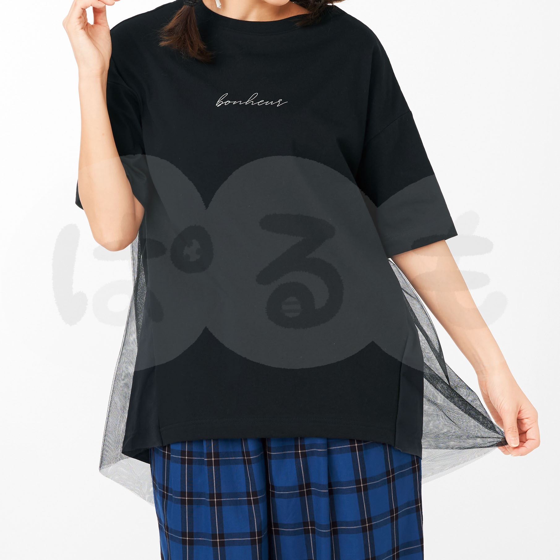 チュール付きトップス